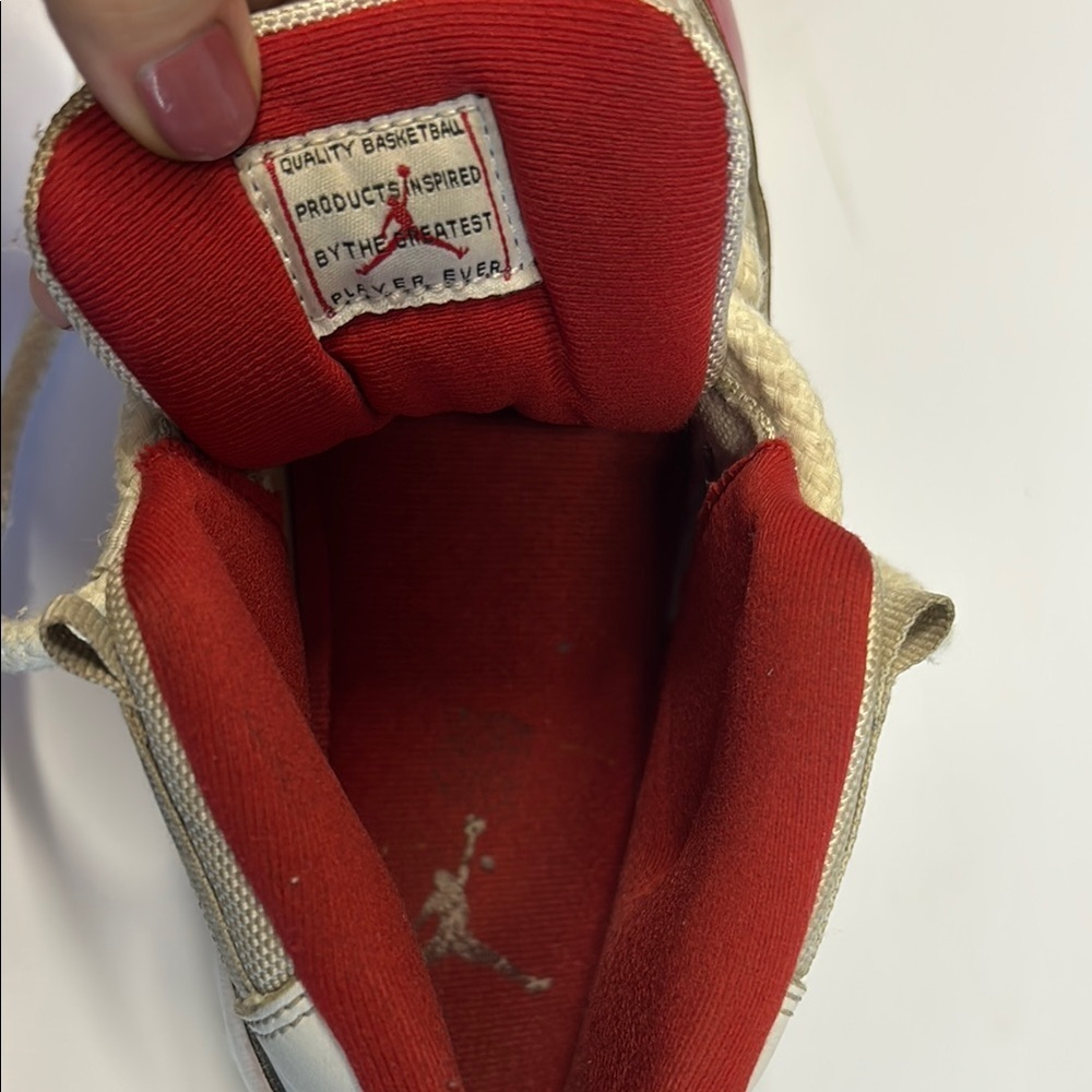 Nike Air Jordan 11 Cherry Red Basketball Shoes - Picture 2 of 10